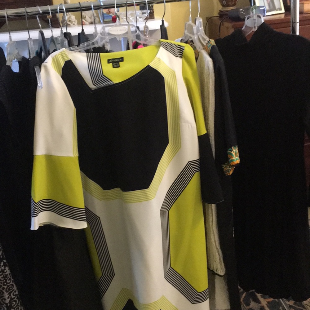 Green and black geometric